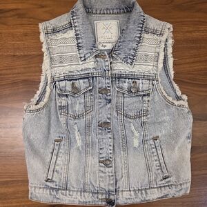 Angel Kiss Los Angeles Distressed Boho Festival Denim Vest Tribal Pattern Size L